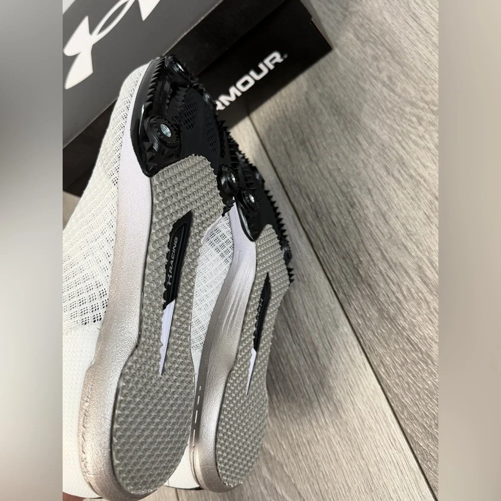 Under Armour Kick Distance 4 Shoes New in Box - Picture 6 of 9